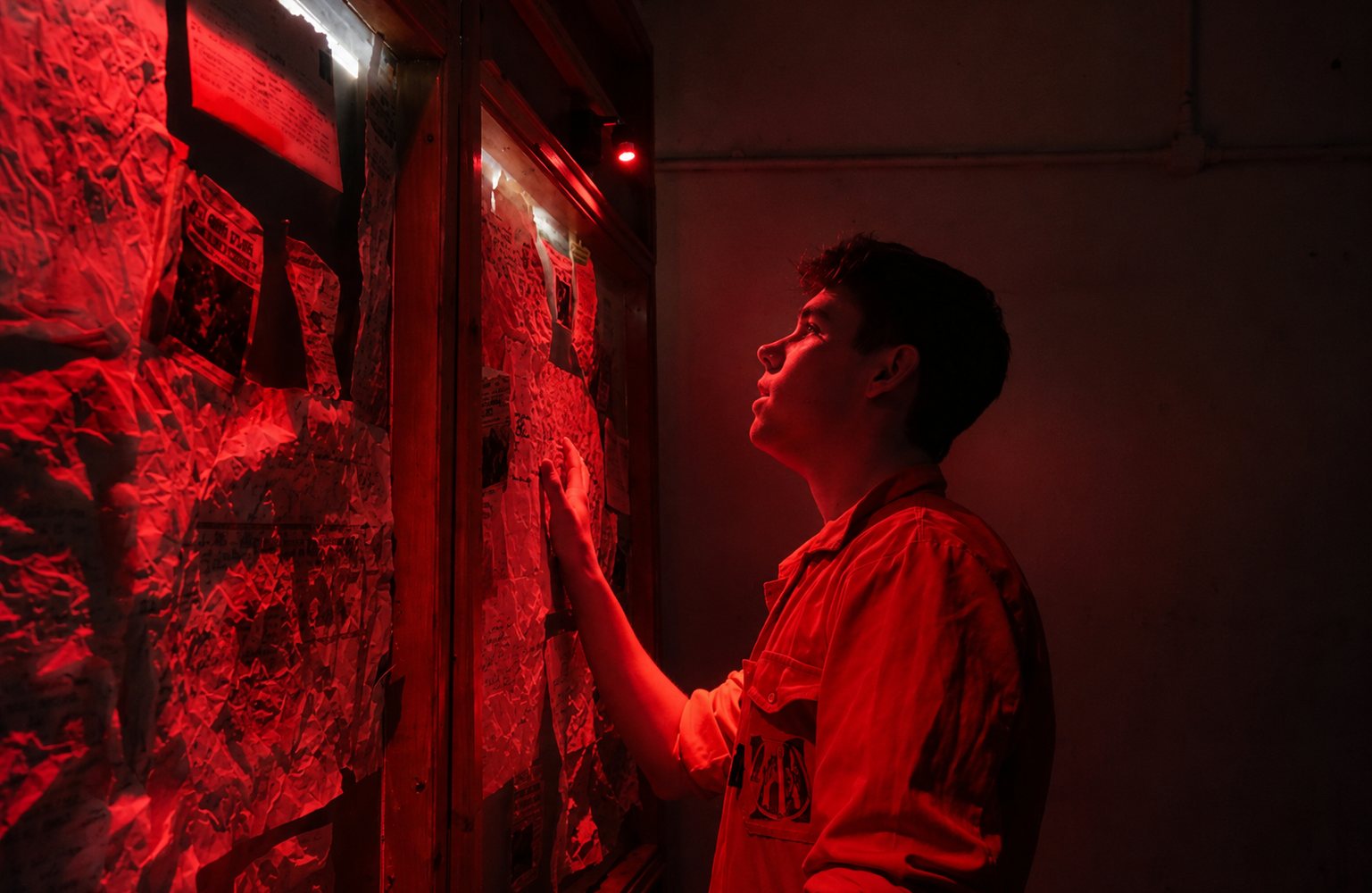 Prison Escape, Shrewsbury Prison, largest escape game - inmate checking out route to break out on maps